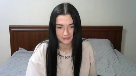 liana_diva online show from December 8, 6:39 pm