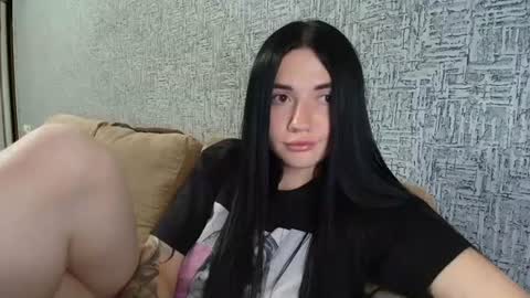 Snapshot of liana_diva chatting on June 19, 6:01 pm liana_diva online show from June 19, 6:01 pm