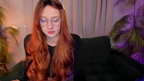 Snapshot of liana_ln chatting on November 1, 3:03 pm Liana online show from November 1, 3:03 pm