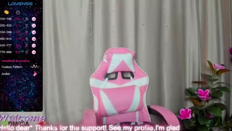lianawow_ online show from May 13, 3:26 am