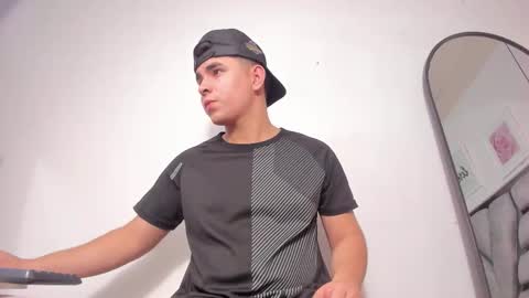 lianfox_ online show from February 26, 2:54 am