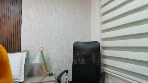 Snapshot of lianjones9 chatting on June 21, 5:04 pm lianjones9 online show from June 21, 5:04 pm