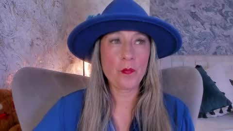 Snapshot of liannaa_ chatting on November 5, 7:58 pm Lian online show from November 5, 7:58 pm