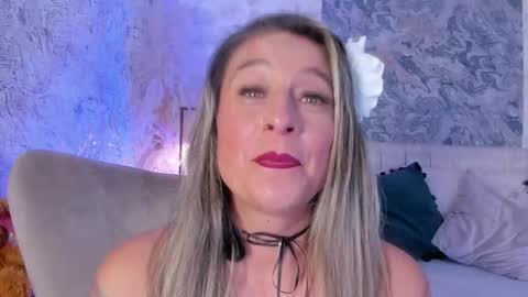 Snapshot of liannaa_ chatting on November 11, 7:47 pm Lian online show from November 11, 7:47 pm