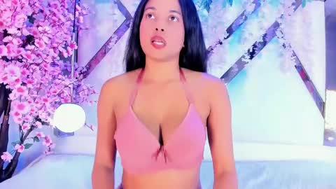Snapshot of liaobrien_1 chatting on May 2, 10:04 pm Lia obrien online show from May 2, 10:04 pm