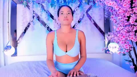 Snapshot of liaobrien_1 chatting on May 4, 9:55 pm Lia obrien online show from May 4, 9:55 pm
