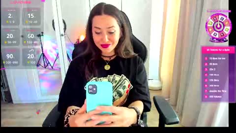 Snapshot of liaquinn chatting on June 10, 10:47 am LiaQuinn online show from June 10, 10:47 am