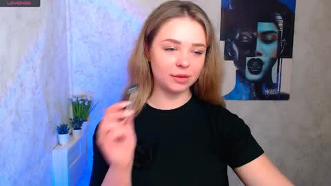 Snapshot of liaralime_ chatting on May 19, 7:26 am Liara online show from May 19, 7:26 am