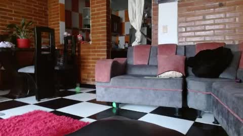 Snapshot of liarouse04 chatting on May 11, 12:55 pm Liarouse04 online show from May 11, 12:55 pm