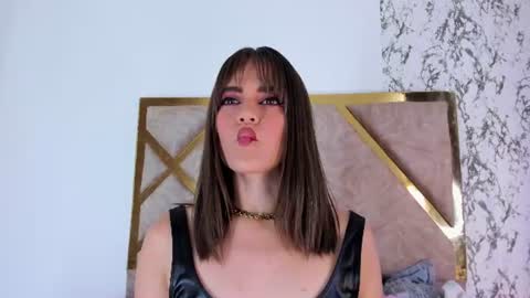 liaross online show from July 3, 8:59 pm