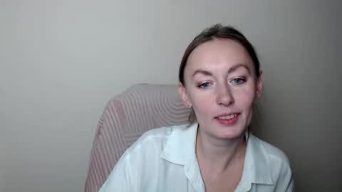 Lia online show from February 19, 7:48 am