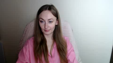 Snapshot of liasais_ chatting on June 14, 11:12 am Lia online show from June 14, 11:12 am