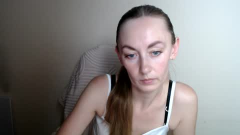 Snapshot of liasais_ chatting on June 27, 11:59 am Lia online show from June 27, 11:59 am