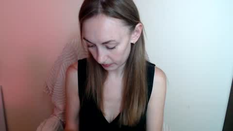 Snapshot of liasais_ chatting on July 3, 11:27 am Lia online show from July 3, 11:27 am