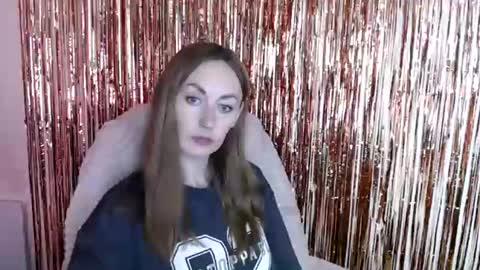 Snapshot of liasais_ chatting on July 13, 12:19 pm Lia online show from July 13, 12:19 pm