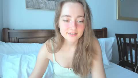 Snapshot of liasashax chatting on February 23, 9:17 am Sasha online show from February 23, 9:17 am