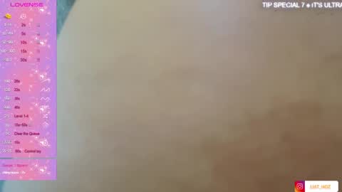 Snapshot of liat_hoz chatting on April 9, 1:49 pm Dani online show from April 9, 1:49 pm