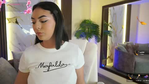 Snapshot of liawheeler chatting on December 5, 7:10 pm liawheeler online show from December 5, 7:10 pm