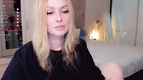 Snapshot of libby_nora chatting on February 8, 10:18 am Libby online show from February 8, 10:18 am