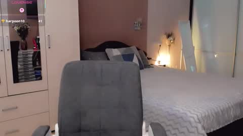 Snapshot of libby_nora chatting on February 9, 11:36 am Libby online show from February 9, 11:36 am