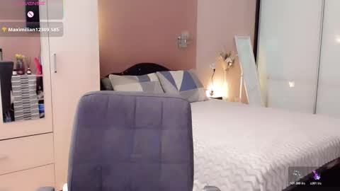 Snapshot of libby_nora chatting on March 6, 8:55 am Libby online show from March 6, 8:55 am