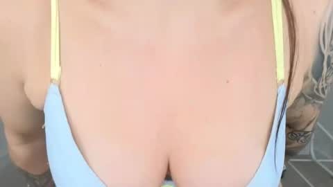 Snapshot of libbyloveheartx chatting on June 29, 10:37 am Libby online show from June 29, 10:37 am
