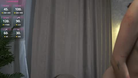 Snapshot of libbyshepard chatting on October 24, 12:23 pm Elena online show from October 24, 12:23 pm