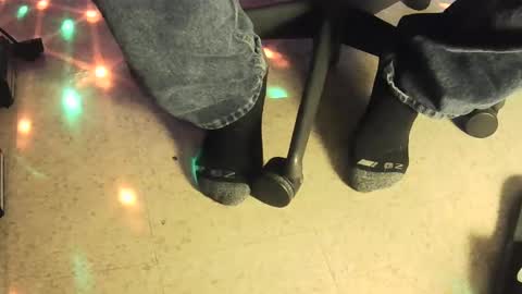 Snapshot of licfeetoesuc chatting on December 13, 7:25 am Spun H Drive online show from December 13, 7:25 am