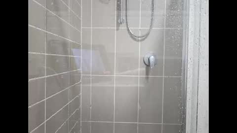 lickitwell29 online show from December 14, 9:29 am