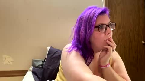 Snapshot of lickme9110 chatting on February 5, 6:01 pm JuicyBottom1 online show from February 5, 6:01 pm