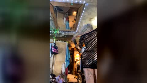 Snapshot of licktysplitme chatting on March 29, 3:39 am licktysplitme online show from March 29, 3:39 am