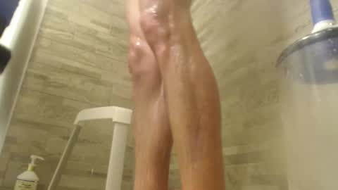 Snapshot of lickurlipz1 chatting on December 11, 1:05 am lickurlipz1 online show from December 11, 1:05 am