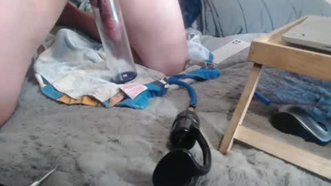 Snapshot of lickurlipz1 chatting on January 29, 6:39 pm lickurlipz1 online show from January 29, 6:39 pm