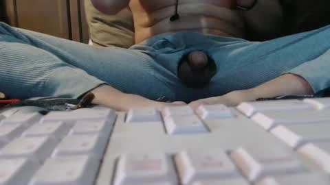 Snapshot of lickurlipz1 chatting on March 10, 5:29 pm lickurlipz1 online show from March 10, 5:29 pm