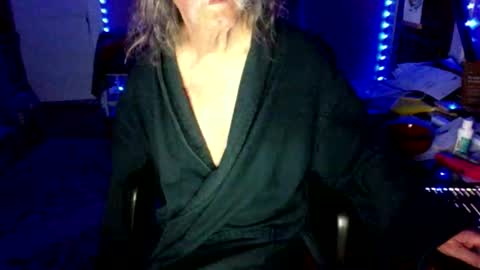 Snapshot of lickyouryoni chatting on October 28, 2:42 pm LickYourYoni online show from October 28, 2:42 pm