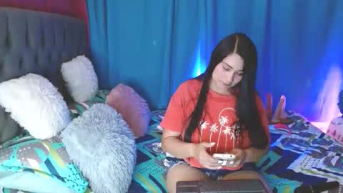 Snapshot of licy_klein chatting on April 9, 5:40 pm Isa online show from April 9, 5:40 pm