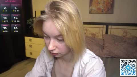 Ann online show from December 20, 7:43 pm