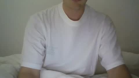 Snapshot of liebhaber18 chatting on October 2, 7:15 am liebhaber18 online show from October 2, 7:15 am