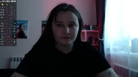light_lunaa online show from February 10, 11:15 am