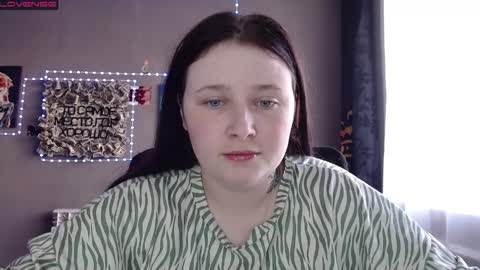 light_lunaa online show from May 8, 11:26 am