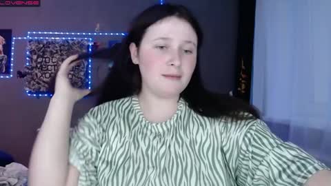 light_lunaa online show from May 17, 2:24 pm