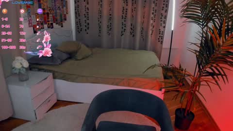 Melissa online show from March 8, 6:17 am