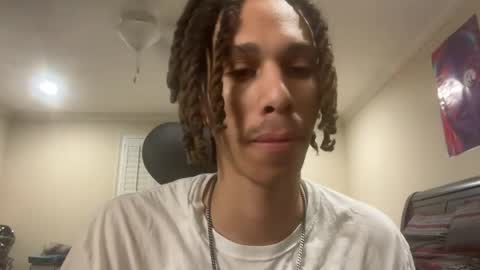 Snapshot of lightskin4you chatting on July 7, 3:42 am lightskin4you online show from July 7, 3:42 am