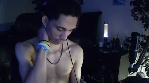 Snapshot of lightskin4you chatting on July 23, 2:53 am lightskin4you online show from July 23, 2:53 am