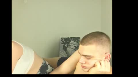 lii_gong_ online show from February 25, 5:22 pm