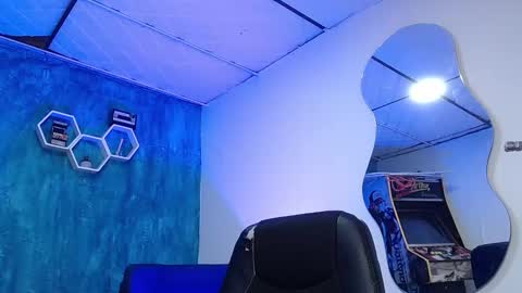 Daniel online show from December 9, 3:54 pm