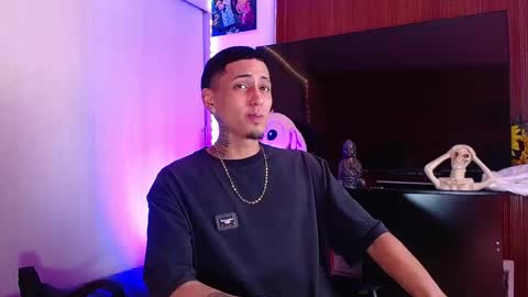 Daniel online show from December 4, 6:27 pm