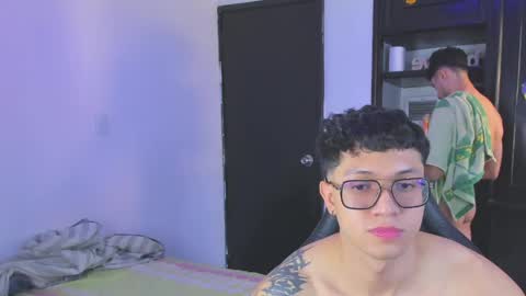 Snapshot of liiam_jesus chatting on May 16, 2:27 pm liiam_jesus online show from May 16, 2:27 pm