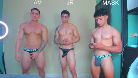 Snapshot of liiam_jesus chatting on July 19, 7:50 pm liiam_jesus online show from July 19, 7:50 pm