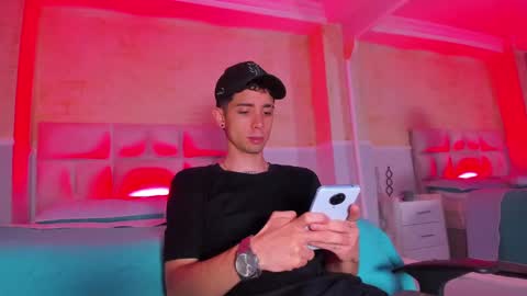 L I I A M online show from February 7, 2:40 am